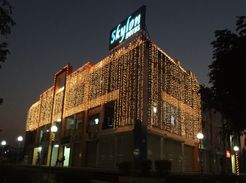 Skylon Hotel Gandhinagar